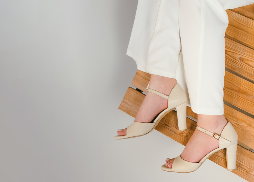 کفش چرم زنانه